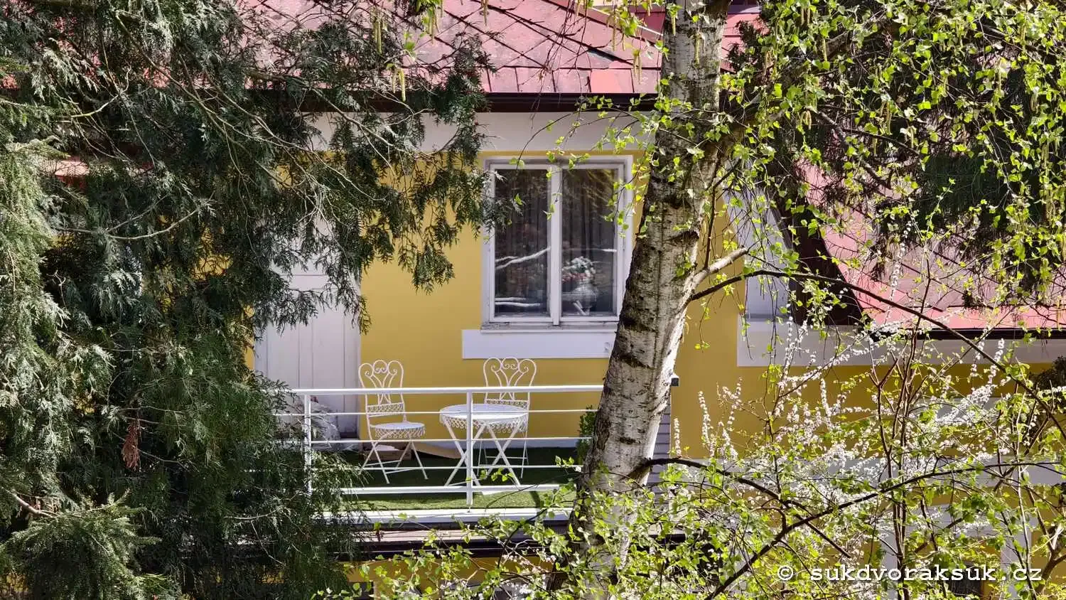 Exteriéry Centra Suk–Dvořák–Suk v Křečovicích