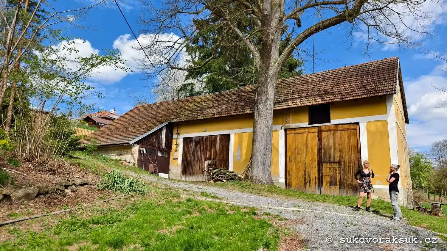 Exteriéry Centra Suk–Dvořák–Suk v Křečovicích